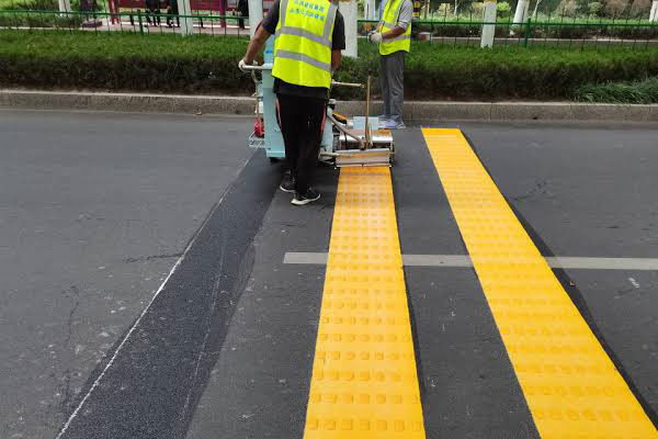 Nguyên liệu sản xuất sơn vạch kẻ đường