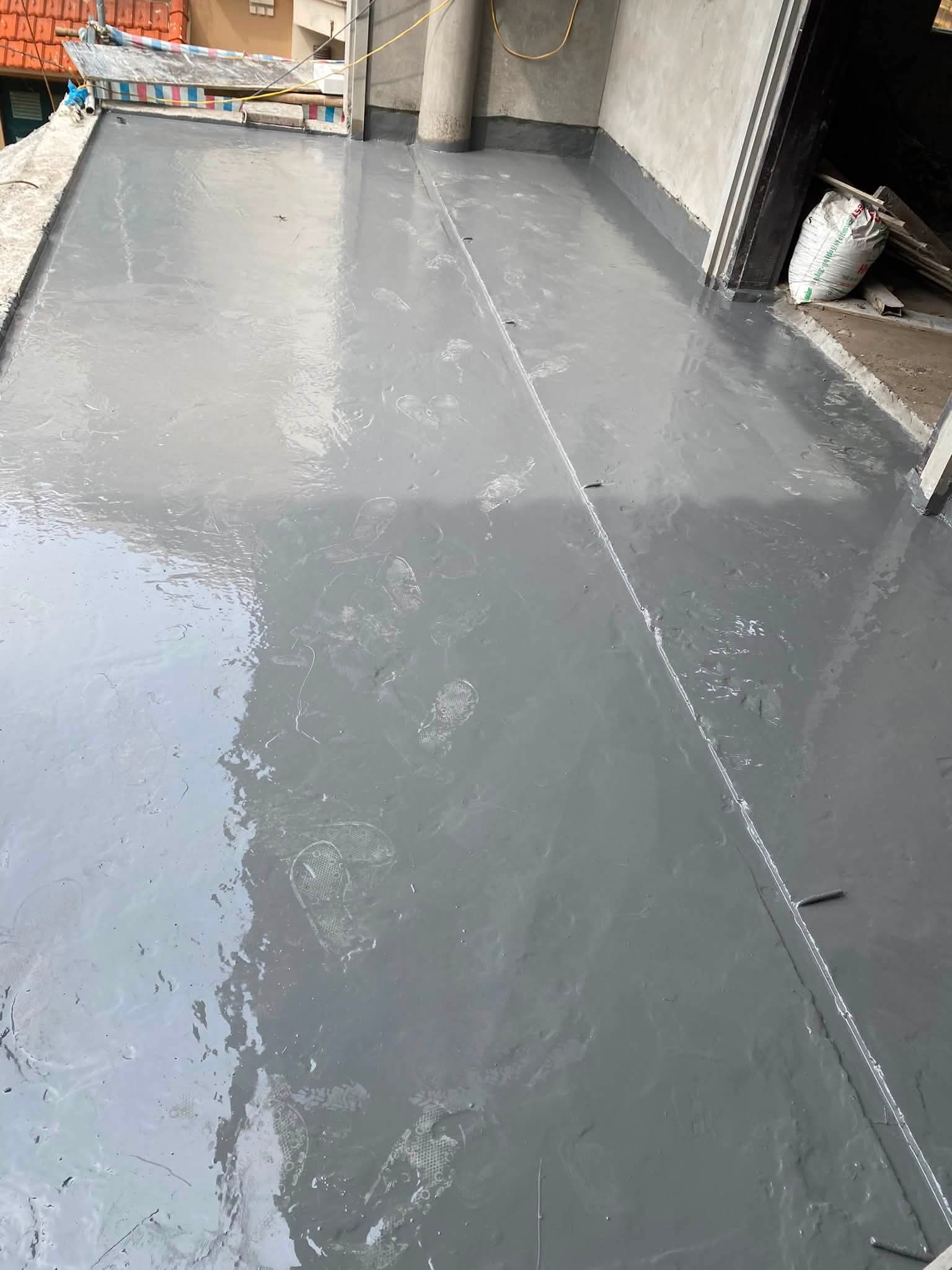 Khách hàngNguyễn Phi Longđánh giá về sản phẩmSơn chống thấm sàn mái